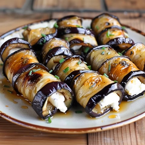 Rouleaux d'aubergines farcis au chèvre frais